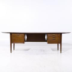  Standard Furniture Standard Furniture Mid Century Walnut Boomerang Executive Desk - 4130321