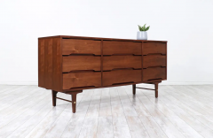  Stanley Furniture Mid Century Modern Walnut 9 Drawer Dresser by Stanley Furniture - 2543270