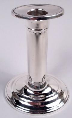  Stieff Pair of Stieff Williamsburg Sterling Silver Colonial Candlesticks 1954 - 4160662