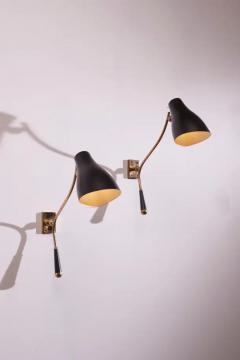  Stilnovo A pair of wall light made of brass and painted metal Italy 1950s - 3485314