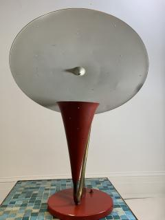  Stilnovo ITALIAN MID CENTURY RED ENAMEL AND BRASS REFLECTOR TABLE LAMP - 932512