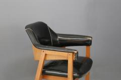  Studio BBPR Set of Four Chair Attributed to BBPR in Wood and Black Leather 1950s - 1468039