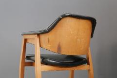  Studio BBPR Set of Four Chair Attributed to BBPR in Wood and Black Leather 1950s - 1468046