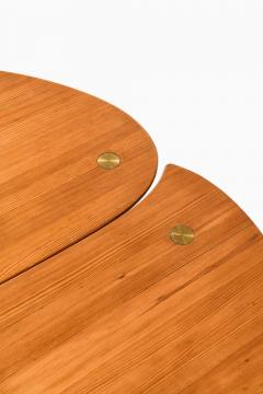  Svensk Fur Pair of Side or Coffee Tables in Brass Lacquer and Pine by Svensk Fur 1950s - 4687900