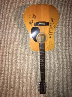  The Rolling Stones Rolling Stones Autographed Acoustic Guitar - 533900