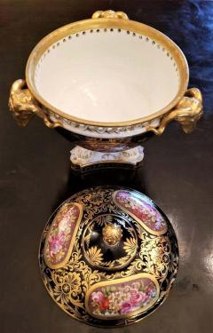  The Royal Crown Derby Porcelain Co 19th Century Derby Porcelain Lidded Centerpiece - 1710662