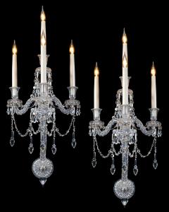  Thomas F C Osler AN UNUSUAL PAIR OF FOUR LIGHT MID VICTORIAN CUT GLASS WALL LIGHT BY F C OSLER - 4595863