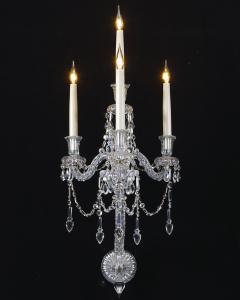  Thomas F C Osler AN UNUSUAL PAIR OF FOUR LIGHT MID VICTORIAN CUT GLASS WALL LIGHT BY F C OSLER - 4595865