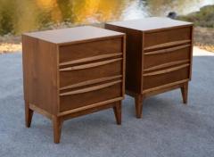  Thomasville Furniture Expertly Restored Pair of Thomasville Tiki Nightstands Sculptured Walnut 1970s - 3910210