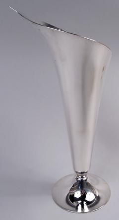  Tiffany Co Classic Tiffany Midcentury Modern Abstract Calla Lily Vase - 4228492