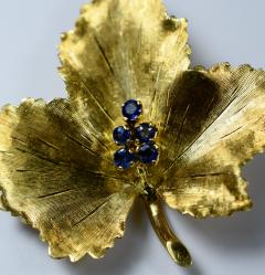  Tiffany Co Tiffany Brooch in the form of a Leaf - 438680