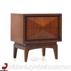  United Furniture Corporation United Walnut Diamond Nightstands Pair - 3319137