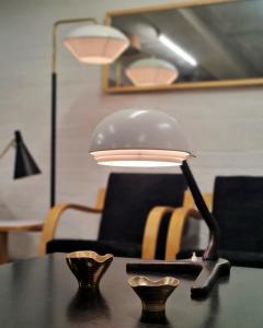  Valaistusty Alvar Aalto Table Lamp Model A704 in White and Black Leather Valaistusty 1950s - 4125473