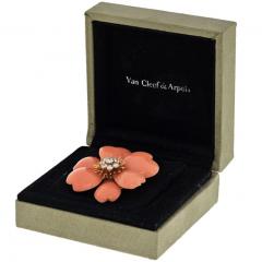  Van Cleef Arpels VAN CLEEF ARPELS 18K YELLOW GOLD ROSE DE NOEL CORAL DIAMOND FLOWER BROOCH - 3226486