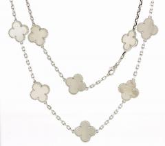  Van Cleef Arpels VAN CLEEF ARPELS VINTAGE MOTHER OF PEARL ALHAMBRA 20 MOTIFS LONG NECKLACE - 3773260