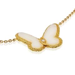  Van Cleef Arpels VCA 18K Yellow Gold Vintage Butterfly Pendant in White Coral Necklace - 4324610