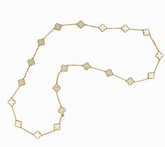  Van Cleef Arpels VCA Vintage Alhambra 20 Motif Necklace in 18kt Yellow Gold with Mother of Pearl - 4158101