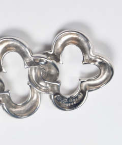  Van Cleef Arpels Van Cleef Arpels 18 Karat White Gold Alhambra Collar Necklace 1998 - 964084