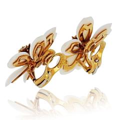  Van Cleef Arpels Van Cleef Arpels Rose de Noel 18K Yellow Gold Small Model White Coral Earrings - 4245637