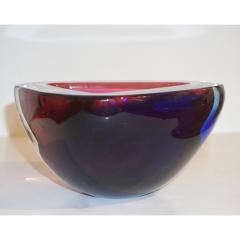  Venini Venini 1970s Italian Murano Glass Triangular Magenta and Blue Murano Glass Bowl - 1660464
