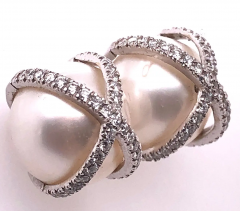  Verdura Verdura 18 Karat White Gold Wrapped Pearl and Diamond Earrings - 2718067