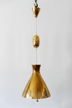  Vereinigte Werkst tten M nchen Mid Century Modern Counterweight Brass Pendant Lamp by Vereinigte Werkst tten - 1826537