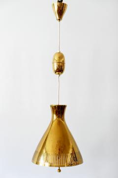  Vereinigte Werkst tten M nchen Mid Century Modern Counterweight Brass Pendant Lamp by Vereinigte Werkst tten - 1826541