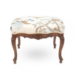  Victoria Son Early Louis XV Style Carved Bench - 4420271