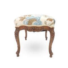  Victoria Son Early Louis XV Style Carved Bench - 4420337