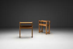 Votre Maison Pair of Guillerme et Chambron Oak Bedside Tables France Mid 20th Century - 4398942