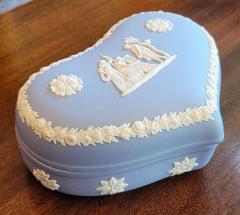  Wedgwood Wedgwood Jasperware Pale Blue Lidded Heart Trinket Box - 4270169