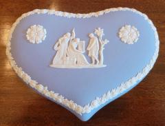  Wedgwood Wedgwood Jasperware Pale Blue Lidded Heart Trinket Box - 4270171