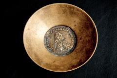  Werkst tte Carl Aub ck Brass bowl with an inset medallion by Werkst tte Carl Aub ck - 4505581