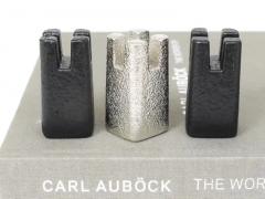  Werkst tte Carl Aub ck Carl Aubock Modernist Cast Iron Chess Game Set with Handmade Leather Board - 4058187