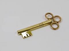  Werkst tte Carl Aub ck Large Carl Aubock Brass Key Corkscrew Bottle Opener Paperweight Austria 1950s - 4066506