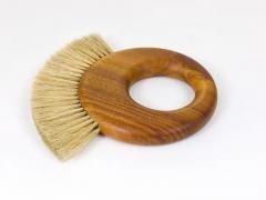  Werkst tte Carl Aub ck Large Carl Aubock Midcentury Walnut Ring Clothes Brush Austria 1950s - 4062569