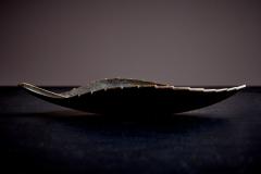  Werkst tte Carl Aub ck Leaf shaped brass Bowl with dark Patina by Werkst tte Carl Aub ck - 4501132