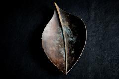  Werkst tte Carl Aub ck Leaf shaped brass Bowl with dark Patina by Werkst tte Carl Aub ck - 4501135