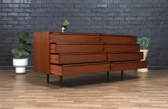  Westnofa Furniture Mid Century Modern Walnut 8 Drawer Dresser by Westnofa - 3979186