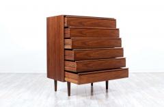  Westnofa of Norway Mid Century Modern Walnut Chest of Drawers by Westnofa - 2252362