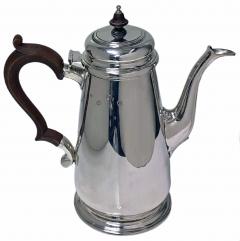  William Comyns Sons Ltd English Georgian style Sterling Silver Coffee Pot London William Comyns - 2986075