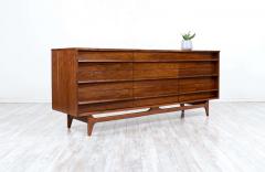  Young Manufacturing Company Mid Century Modern Curved Front Walnut Dresser by Young Furniture Company - 2287543