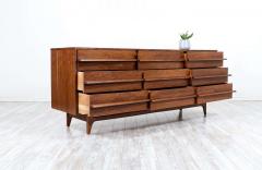  Young Manufacturing Company Mid Century Modern Curved Front Walnut Dresser by Young Furniture Company - 2287544