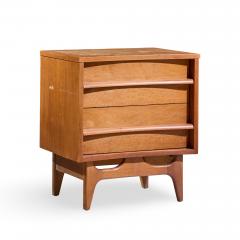  Young Manufacturing Company Young Manufacturing Mid Century Walnut Curved Front Nightstands Pair - 4563737