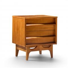  Young Manufacturing Company Young Manufacturing Mid Century Walnut Curved Front Nightstands Pair - 4639098