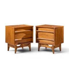  Young Manufacturing Company Young Manufacturing Mid Century Walnut Curved Front Nightstands Pair - 4639361