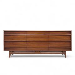  Young Manufacturing Company Young Manufacturing Mid Century Walnut Curved Lowboy Dresser - 4237348