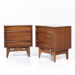  Young Manufacturing Company Young Manufacturing Mid Century Walnut Curved Nightstands Pair - 3836636