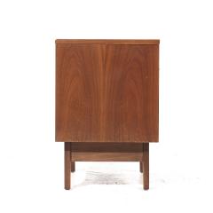  Young Manufacturing Company Young Manufacturing Mid Century Walnut Curved Nightstands Pair - 3884376