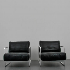  Zanotta Pair of Leather Lounge Chairs Zanotta - 31046